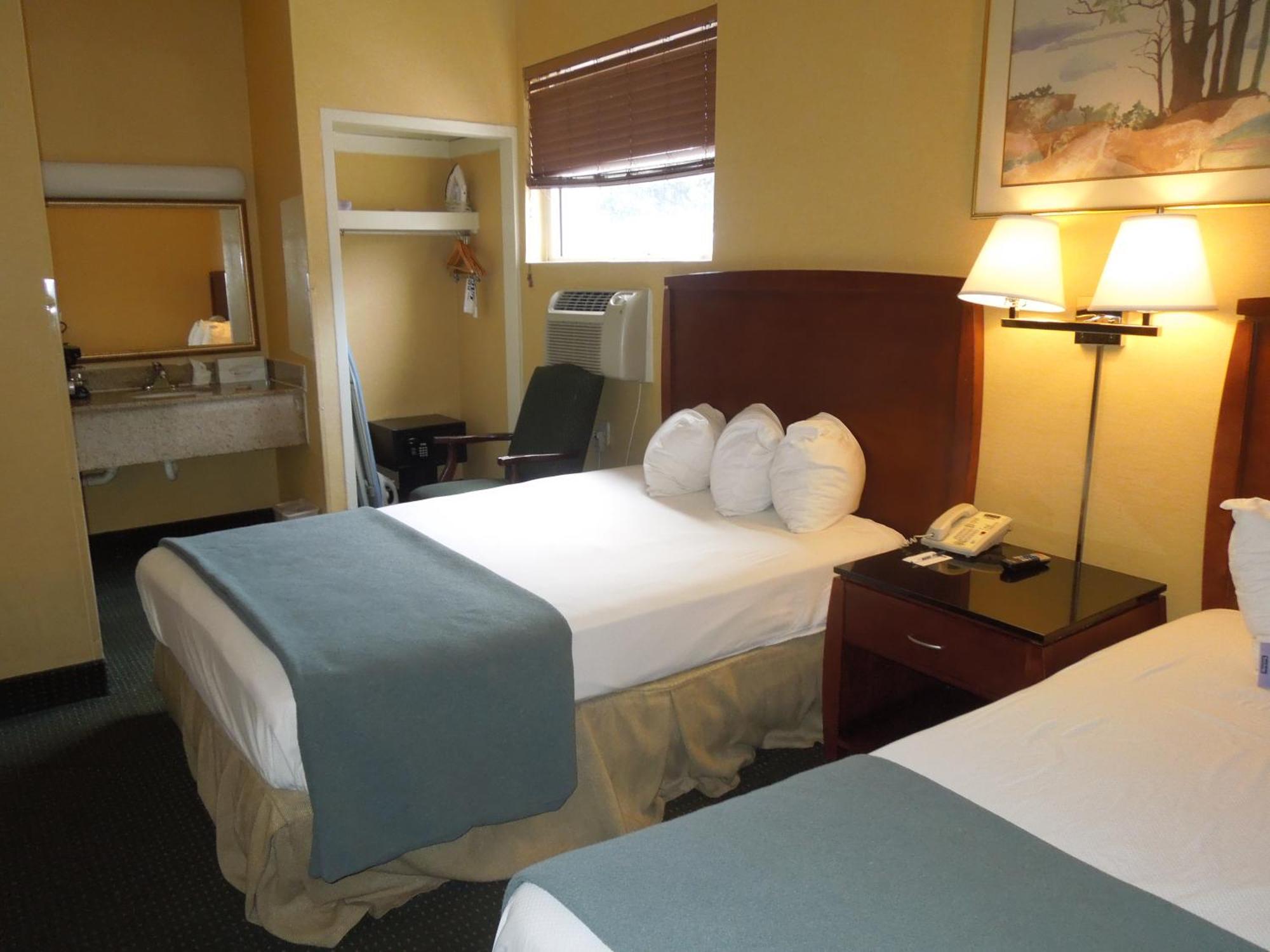 ทราเวลลอดจ์ บาย วินด์แฮม ซิลเวอร์สปริง Hotel ภายนอก รูปภาพ